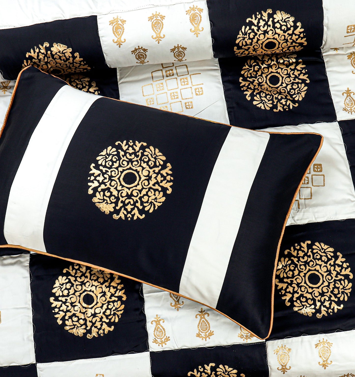 Black & White Cotton Satin Bridal Comforter Set – 8 Pieces (Block Printed with Patchwork)