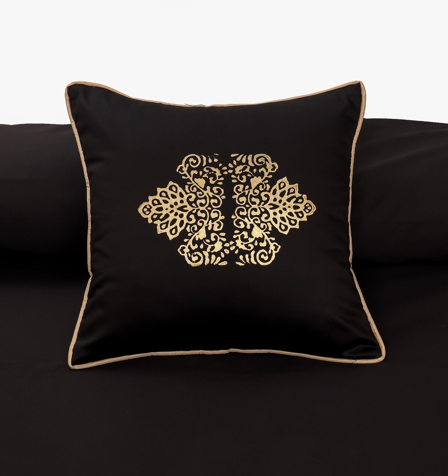Luxury Duvet / Razai Cover Set – 8 Pieces (Block Printed)