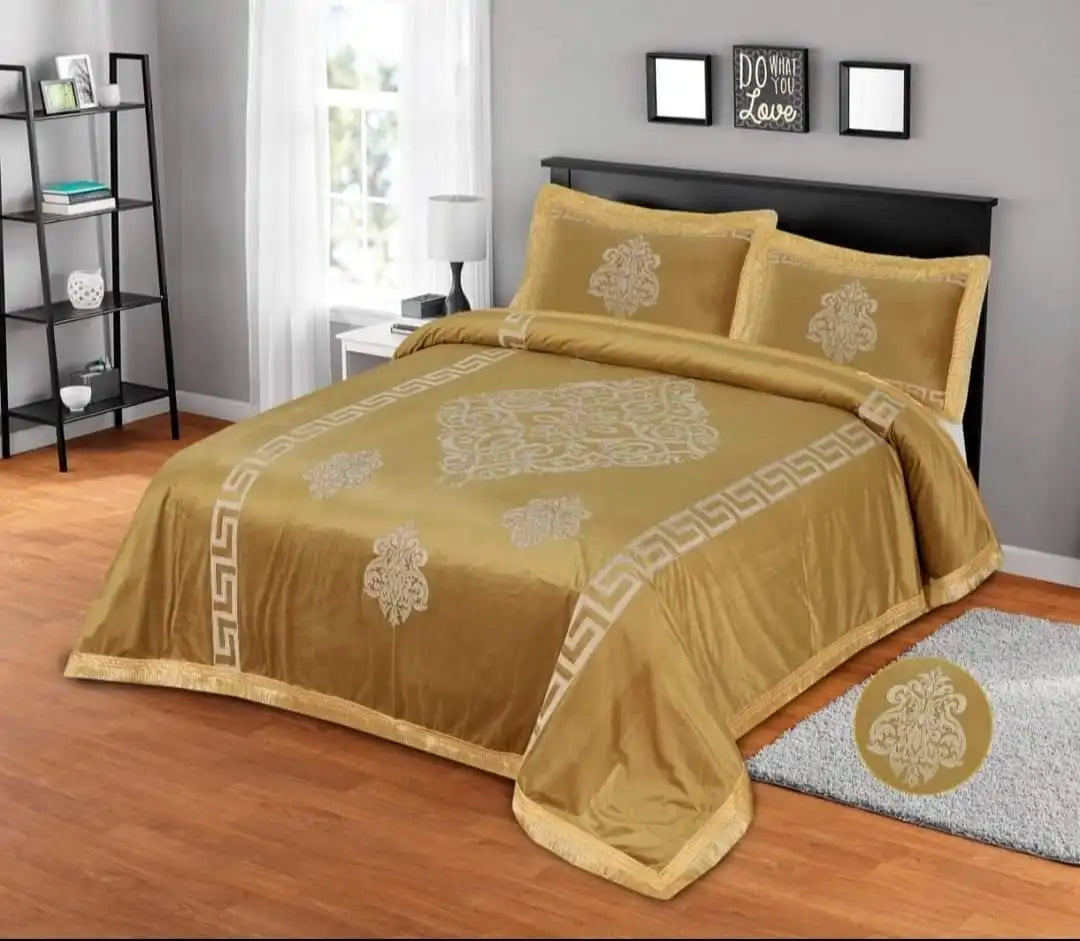 Luxurious Velvet Bed Sheet Set