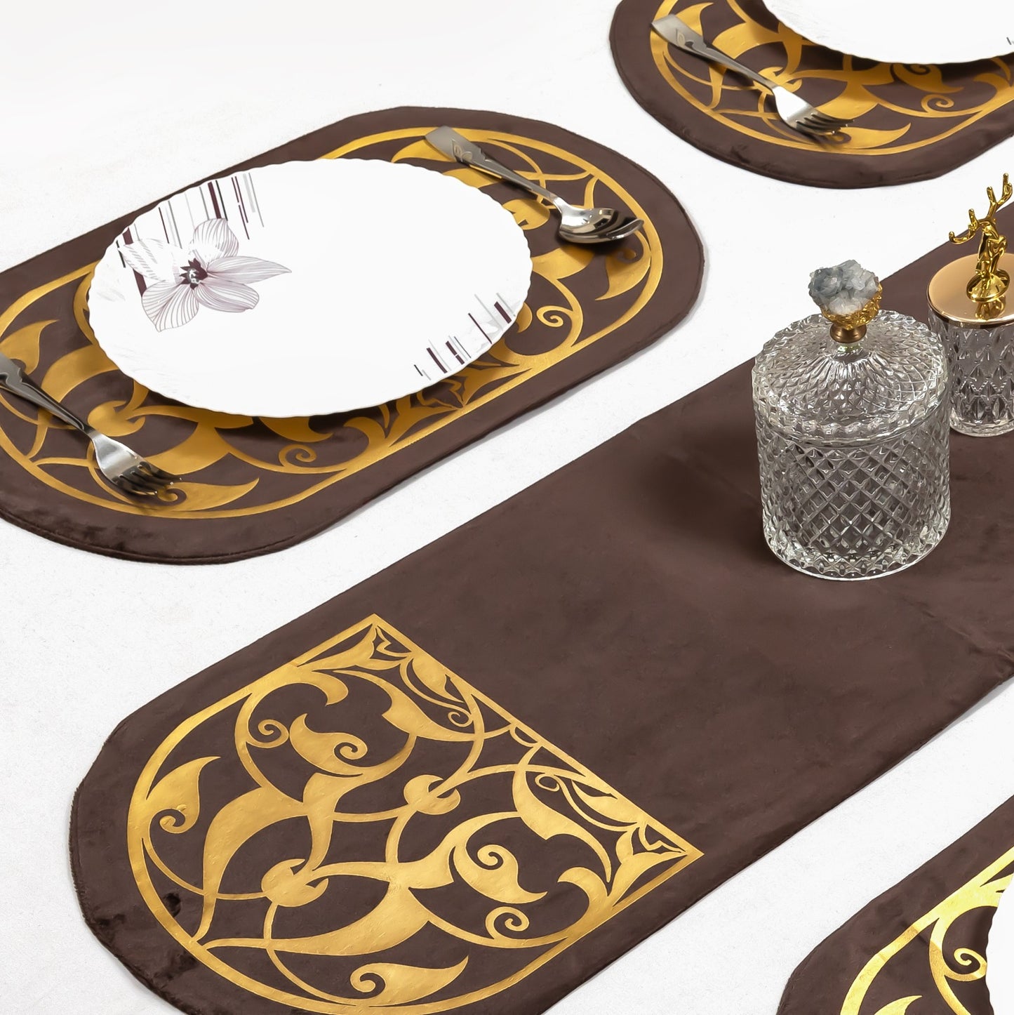 Brown Diamonds Luxe Table Set velvet